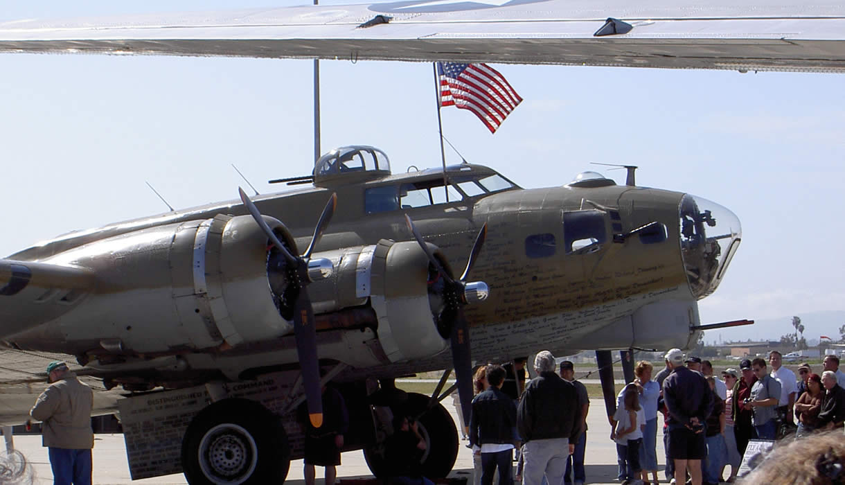B-17 Nine-O-Nine